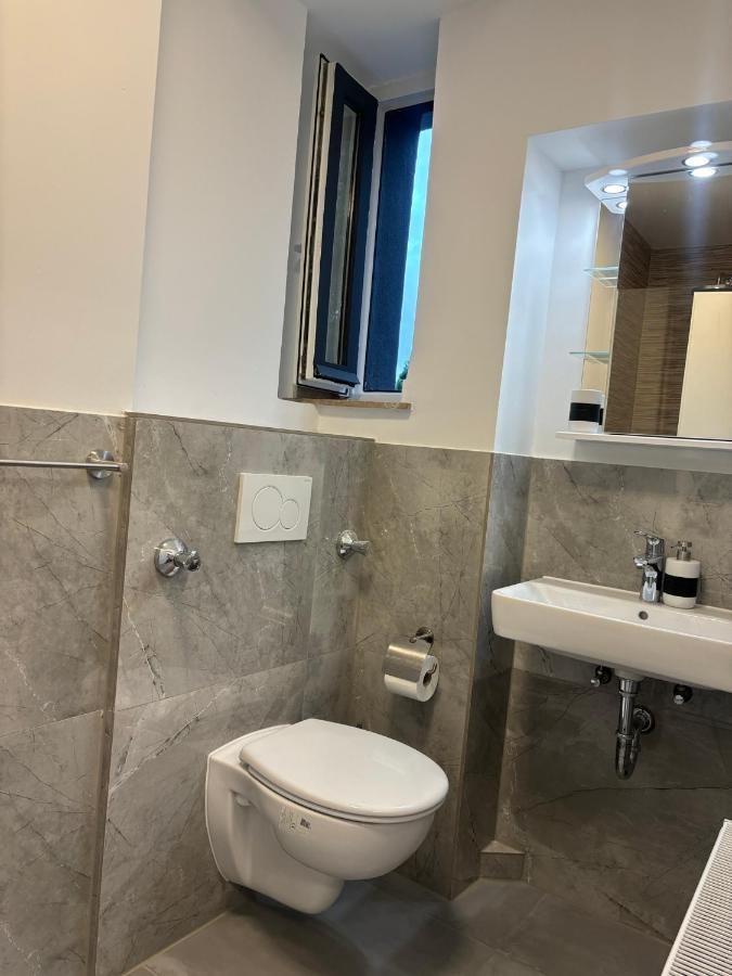 Lenti Duesseldorfer Apartment'S Eksteriør bilde